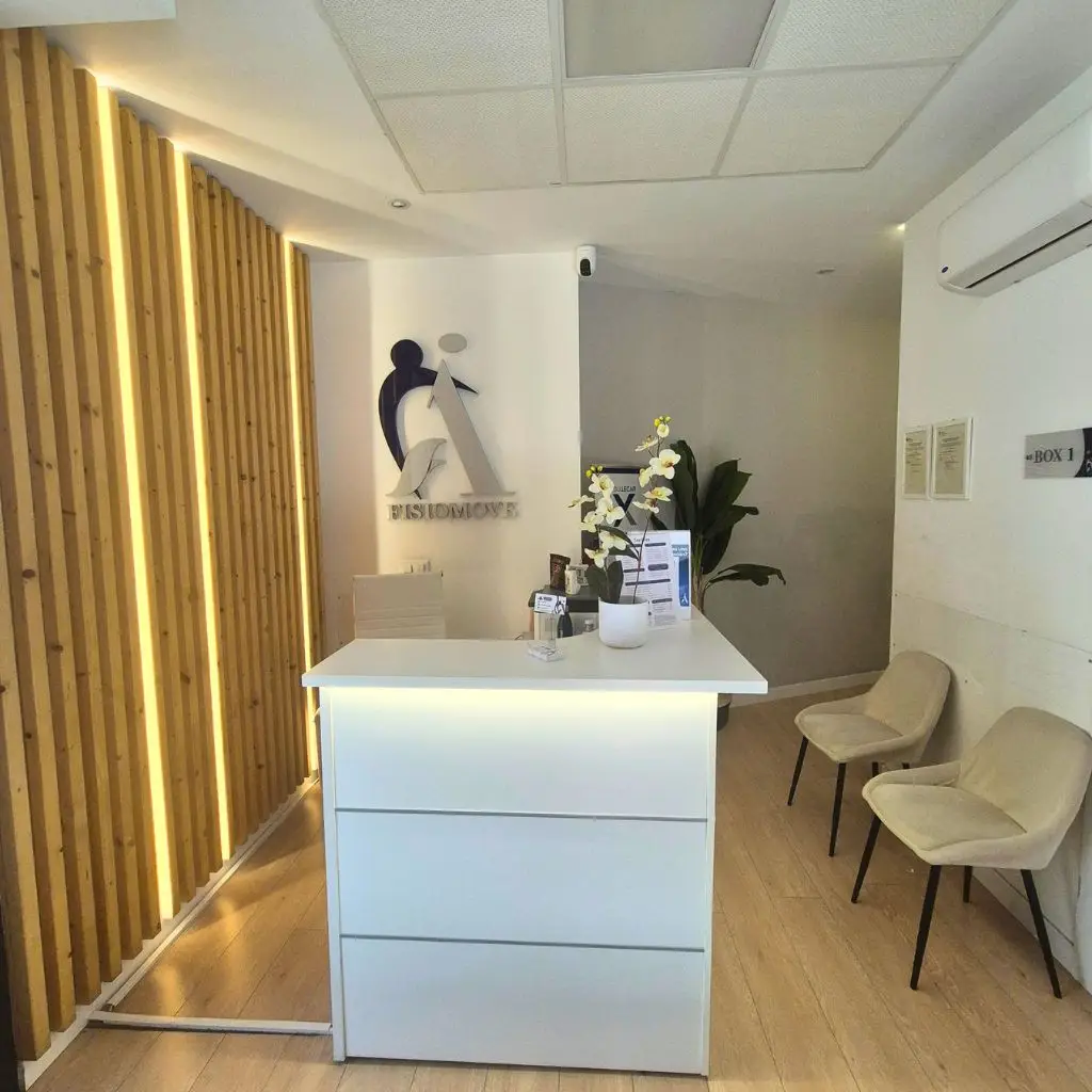 Recepción de la clínica Cambia Comiendo en Salamanca, especializada en nutrición y educación alimentaria